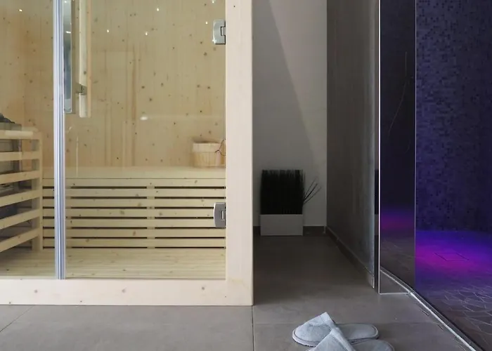 Lisa 8, Emma 빌라 *