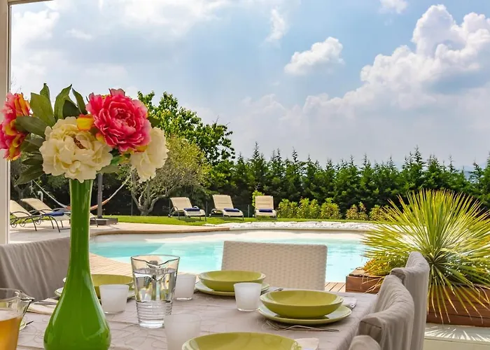 Lisa 8, Emma 빌라 리미니