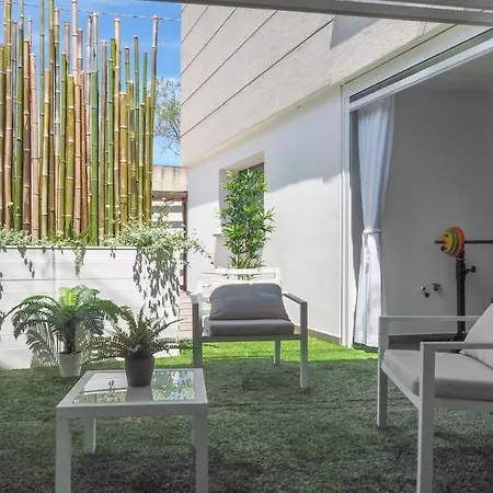 Lisa 8, Emma וילה