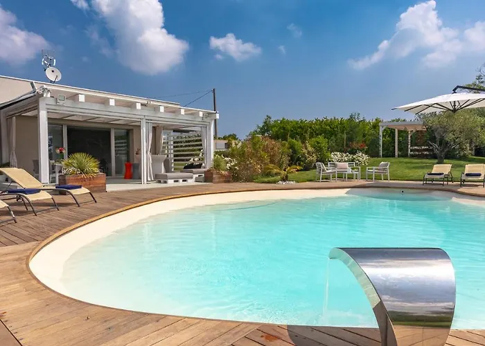 Βίλα Lisa 8, Emma *