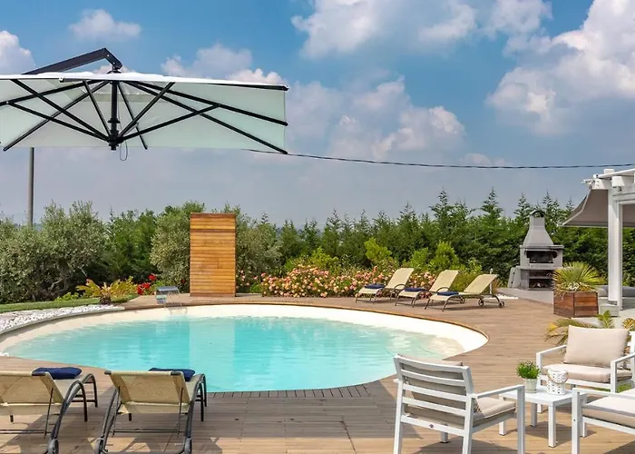 Lisa 8, Emma Vila Rimini