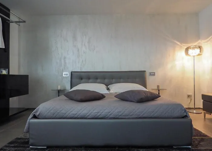 Βίλα Lisa 8, Emma *