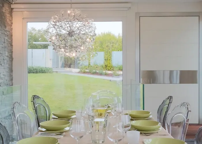 Βίλα Lisa 8, Emma Ρίμινι