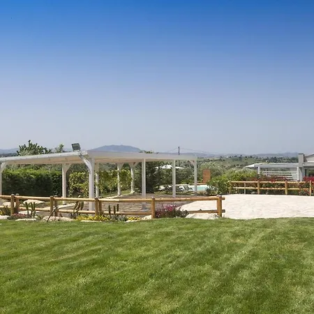 Lisa 8, Emma Villa *