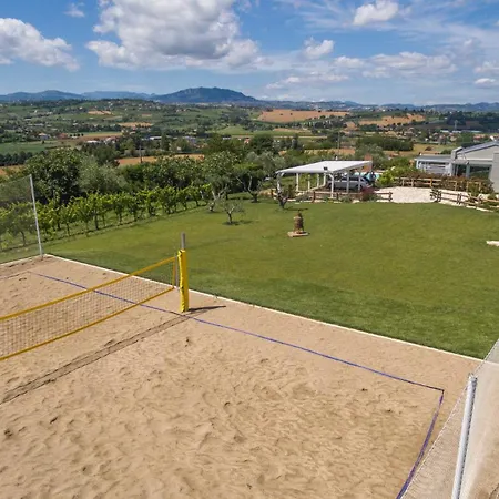Villa Lisa 8, Emma Rimini